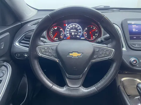 Chevrolet Malibu XL