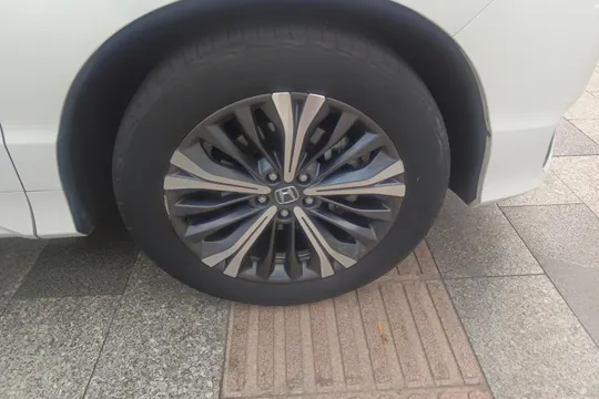 Honda UR-V