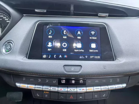 Cadillac XT4