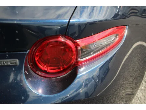 Mazda MX-5 (Roadster)