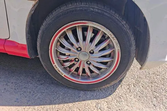 BYD F0