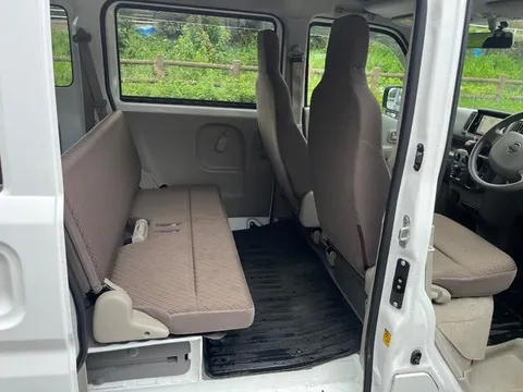 Nissan Clipper