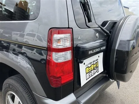 Mitsubishi Pajero Mini