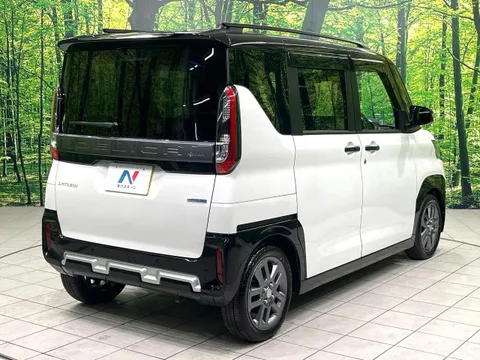 Mitsubishi Delica Mini