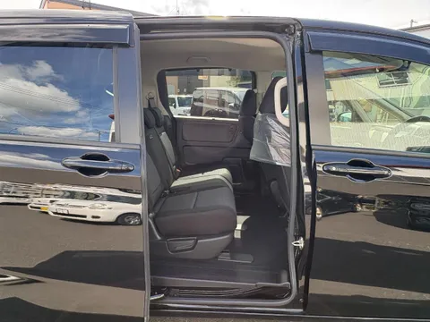 Honda Freed Plus