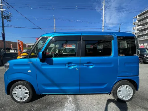 Suzuki Spacia