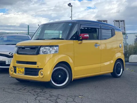 Honda N-BOX Slash