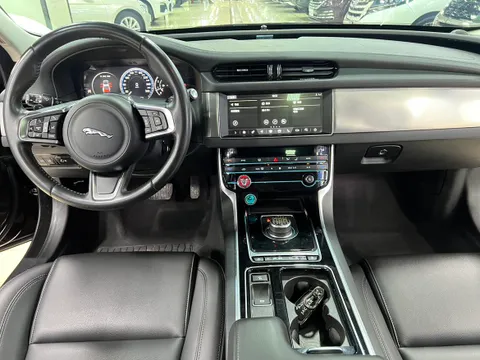 Jaguar XFL