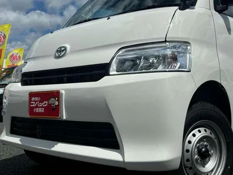 Toyota TownAce Van