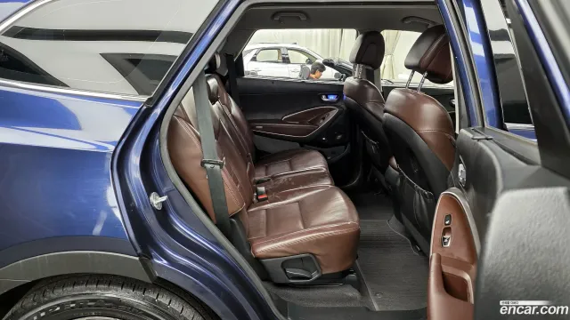 Hyundai Grand Santa Fe (Maxcruz)