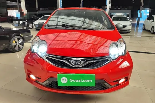 BYD F0