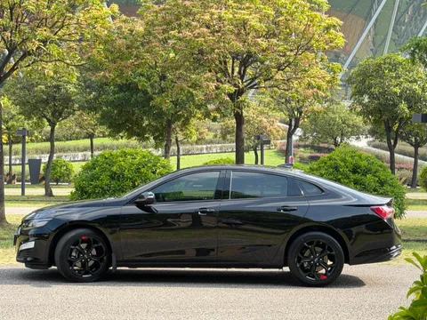 Chevrolet Malibu XL