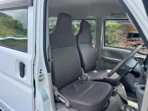 Nissan Clipper