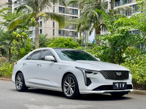 Cadillac CT4