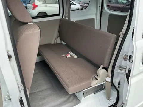Nissan Clipper