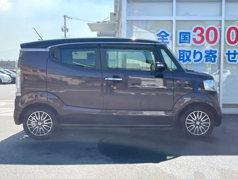 Honda N-BOX Slash
