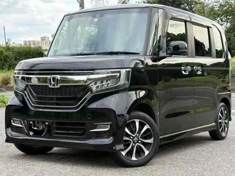 Honda N-BOX Custom