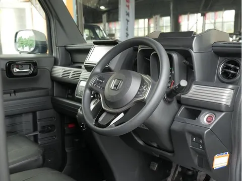Honda N-VAN Plus Style