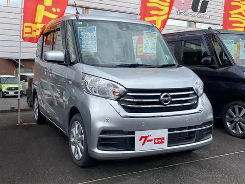 Nissan Dayz Roox