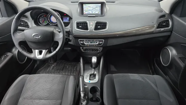 Renault SM3