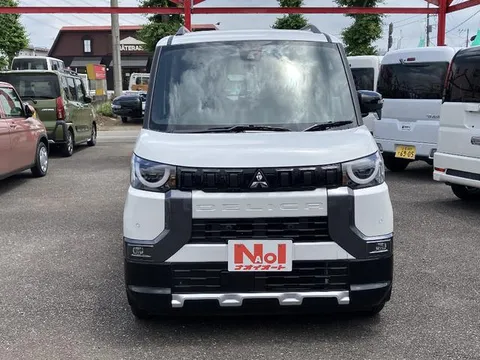 Mitsubishi Delica Mini