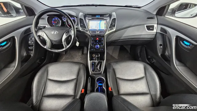 Hyundai Elantra (Avante)