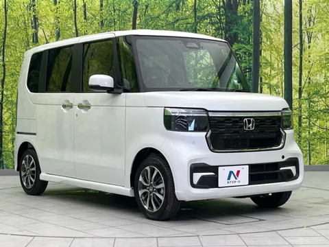Honda N-BOX Custom