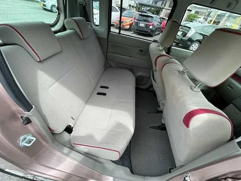 Toyota Pixis Space