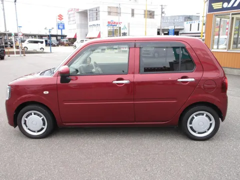 Daihatsu Mira Tocot