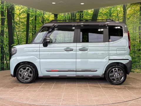 Suzuki Spacia Gear