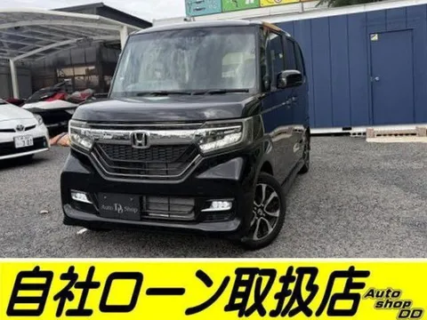 Honda N-BOX Custom
