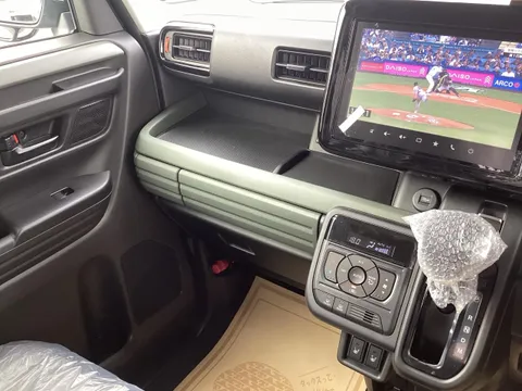 Suzuki Spacia Gear