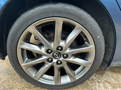 Mazda Axela Sport
