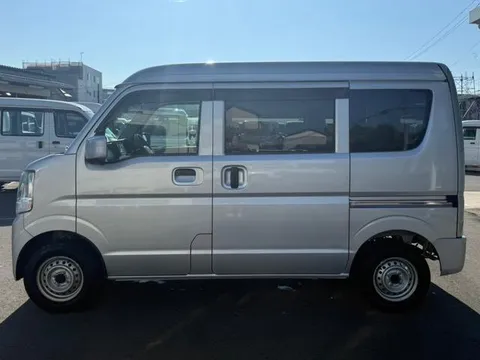 Nissan Clipper
