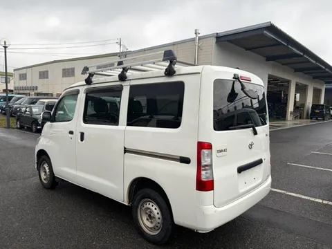 Toyota TownAce Van