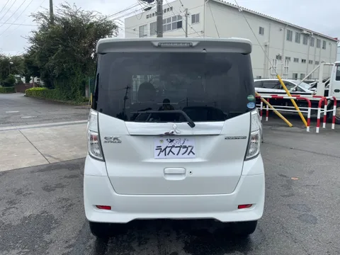 Mitsubishi eK Space Custom