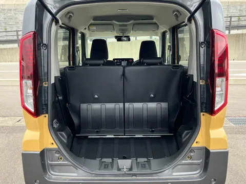 Suzuki Spacia Gear