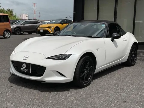 Mazda MX-5 (Roadster)