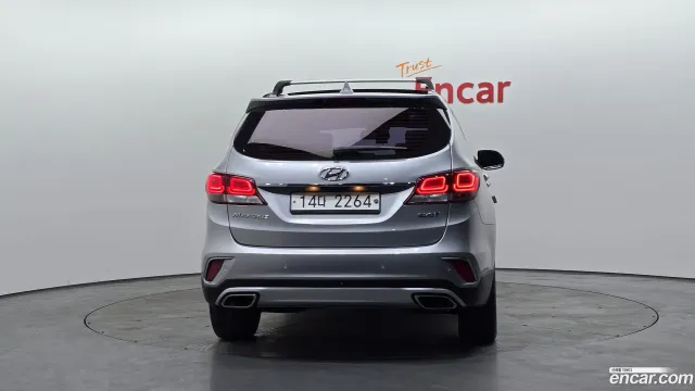 Hyundai Grand Santa Fe (Maxcruz)