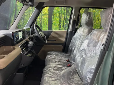 Mitsubishi Delica Mini