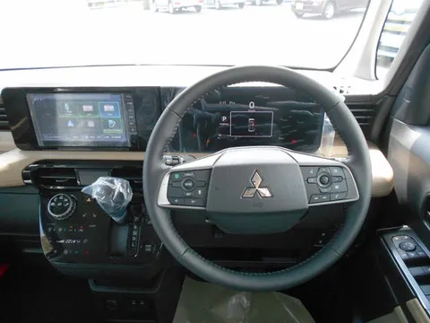 Mitsubishi Delica Mini