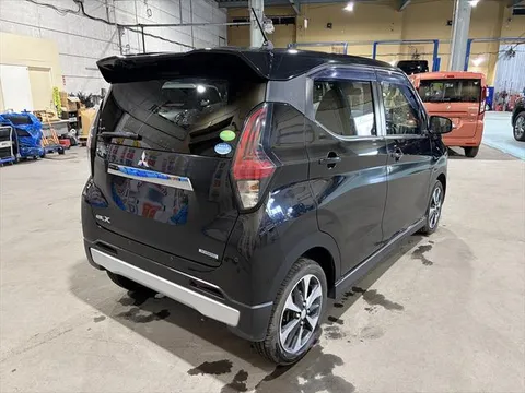 Mitsubishi eK X