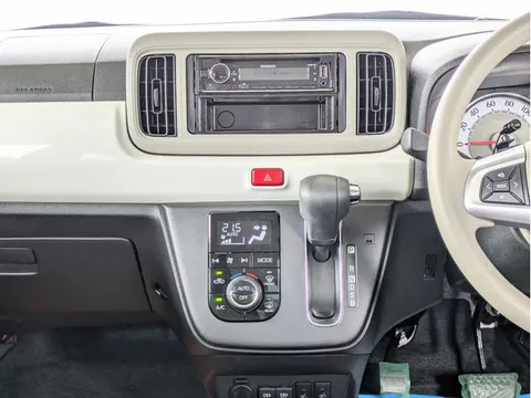 Daihatsu Mira Tocot