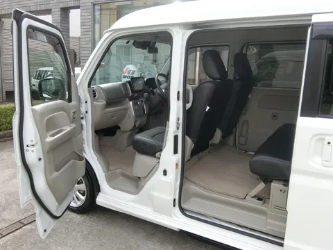 Nissan Clipper Rio