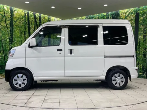 Toyota Pixis Van