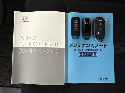 Honda N-BOX Custom