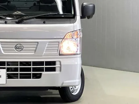Nissan Clipper Truck
