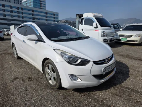 Hyundai Elantra (Avante)