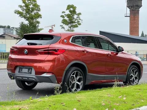 BMW X2