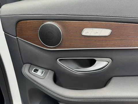 Mercedes-Benz Mercedes-Benz GLC
